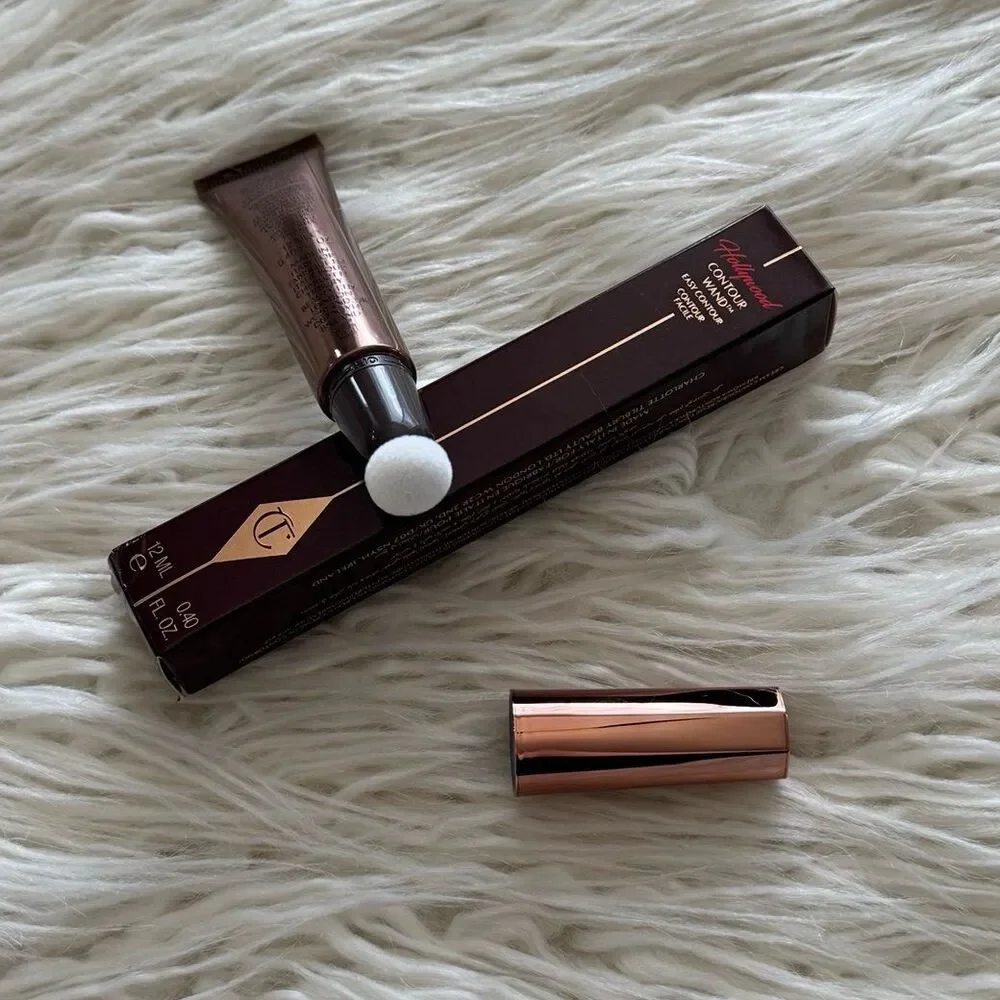 Charlotte Tilbury Contour Wand Fair-Medium